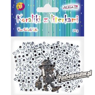 Koraliki białe z literkami 6x6mm PJA-0330 ALIGA